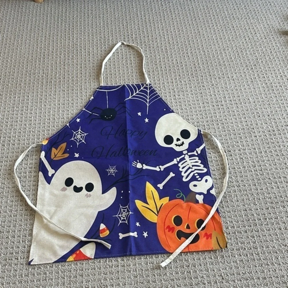 “Happy Halloween” tie back apron